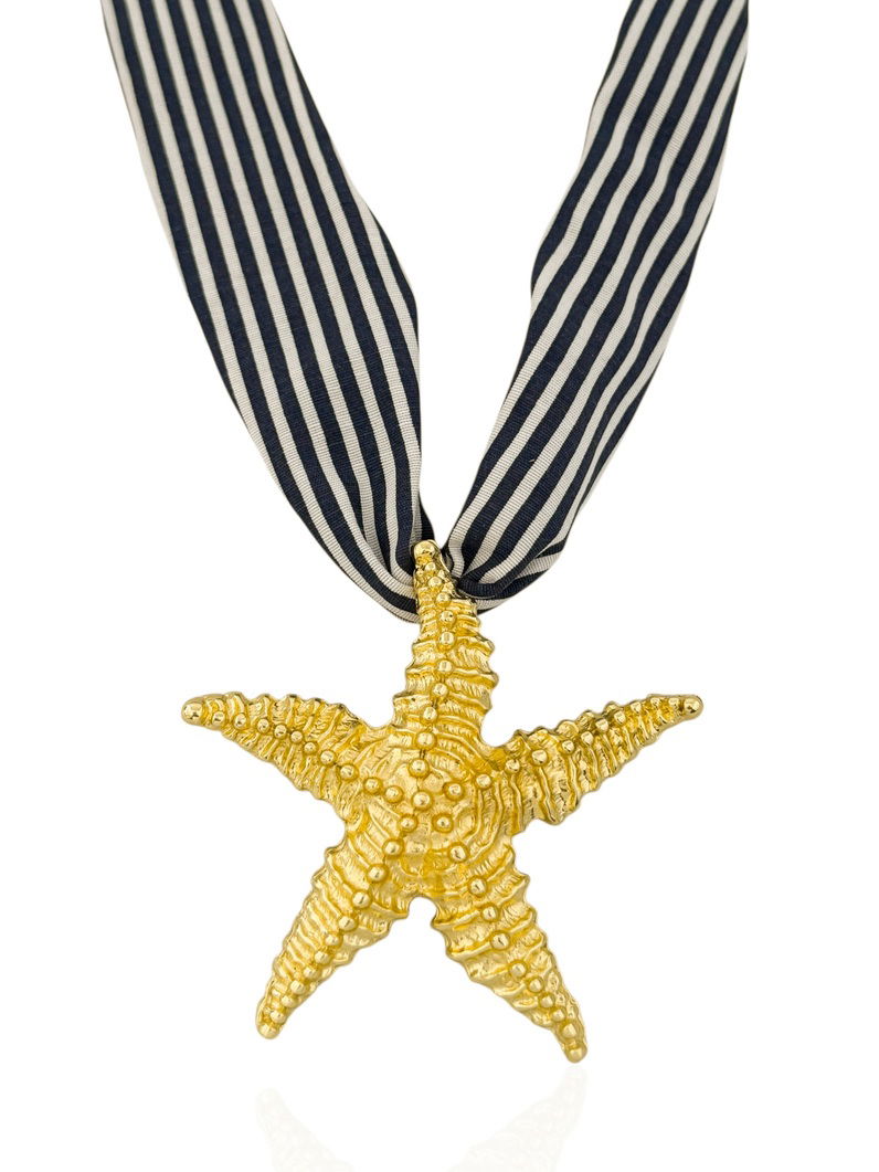 Colar Com Lenço Folheado a Ouro 18k Pingente Estrela do Mar