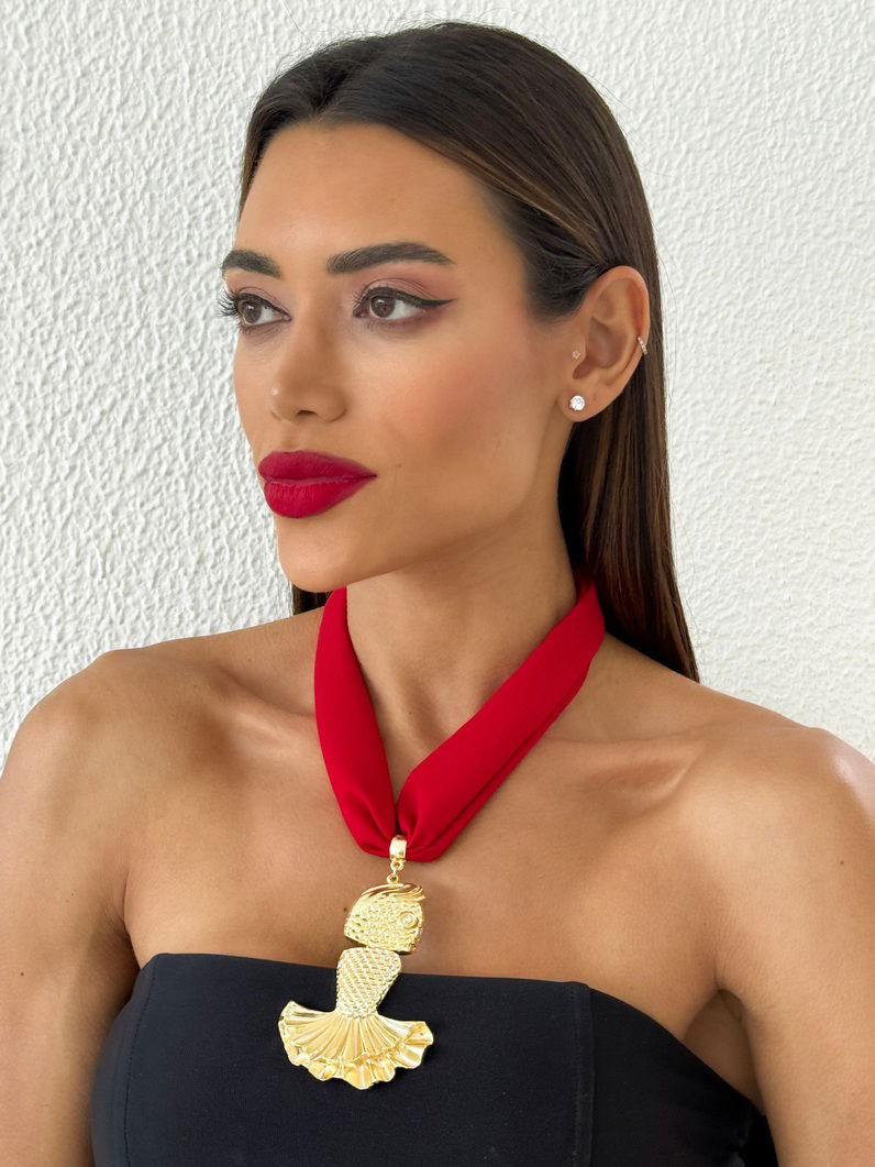 Colar Com Lenço Folheado a Ouro 18k Pingente Peixe