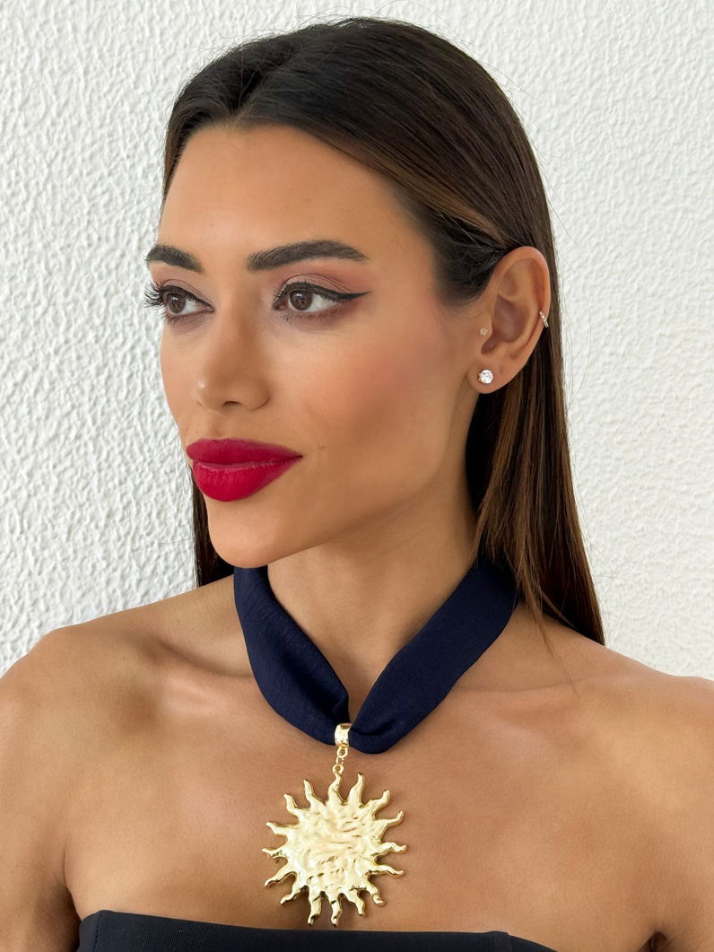 Colar Com Lenço Folheado a Ouro 18k Pingente Sol