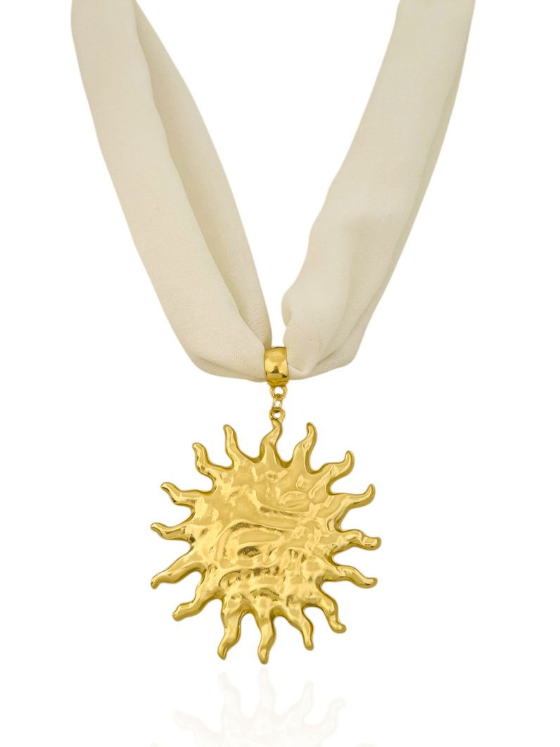 Colar Com Lenço Folheado a Ouro 18k Pingente Sol