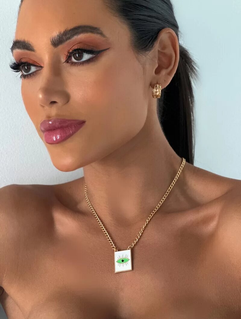 Colar corrente folheado a ouro 18k com pingente olho grego frente e verso.