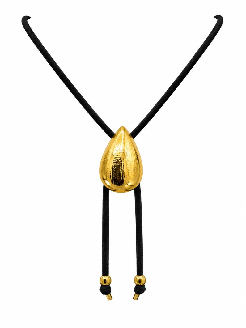 Colar Courinho Com Pingente Gota Texturizado Folheado a Ouro 18k