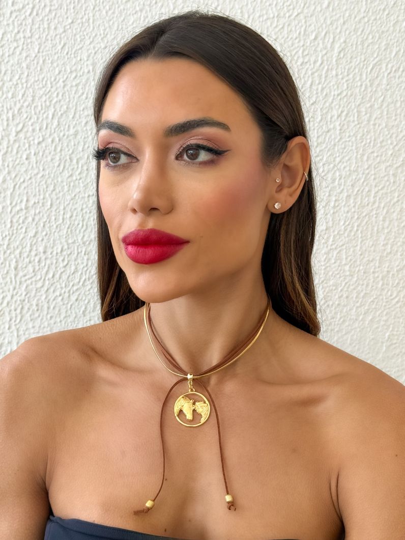 Colar Courinho Folheado a Ouro 18k Pingente Country