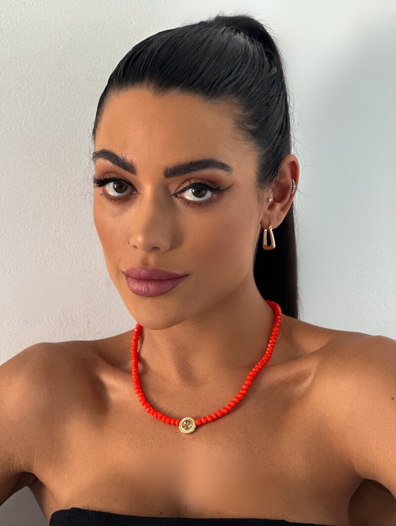 Colar de cristais com pingente redondo
