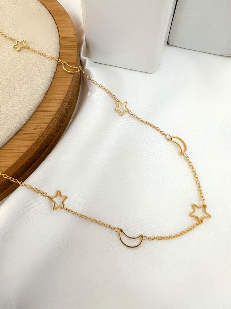 Colar de lua e estrela folheado a ouro 18k e prata 925