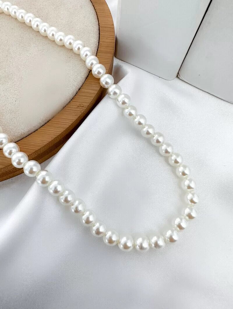 Colar de Pérolas Com Fecho Boia