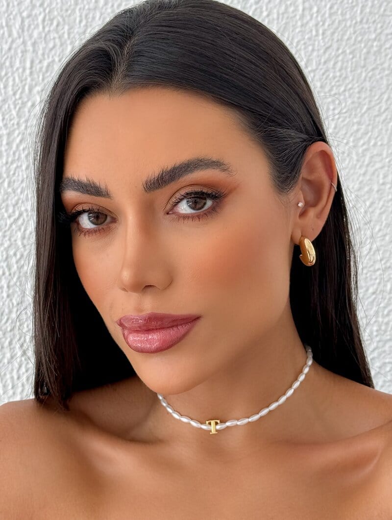 Colar de Pérolas com Inicial Folheada a Ouro 18k