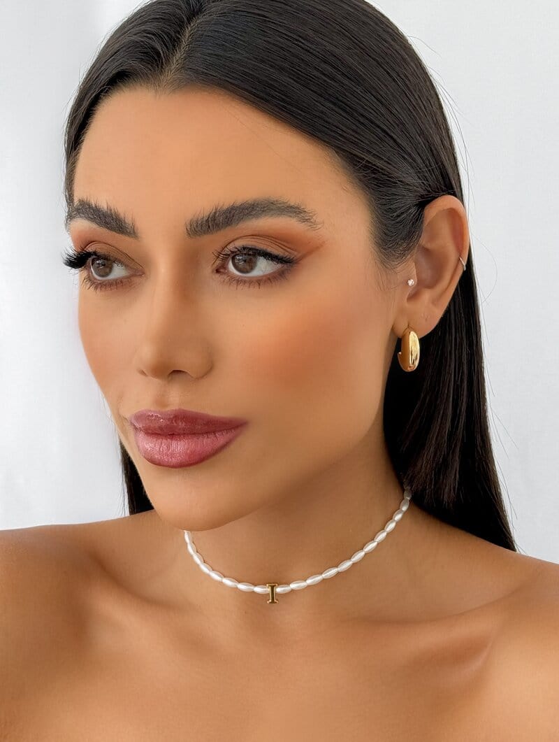 Colar de Pérolas com Inicial Folheada a Ouro 18k