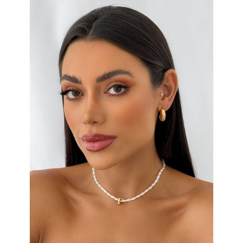 Colar de Pérolas com Inicial Folheada a Ouro 18k