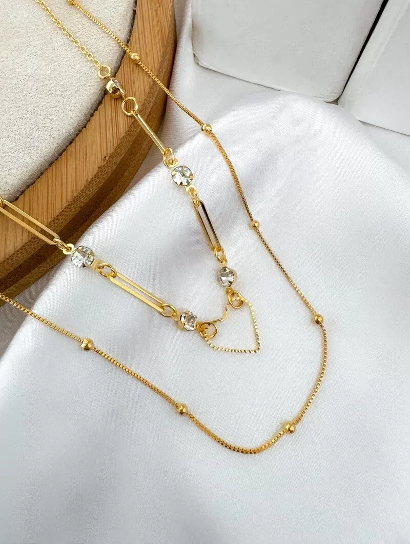 Colar Dois Fios Folheado a Ouro 18k Corrente com Esferas, Zircônias e Coração