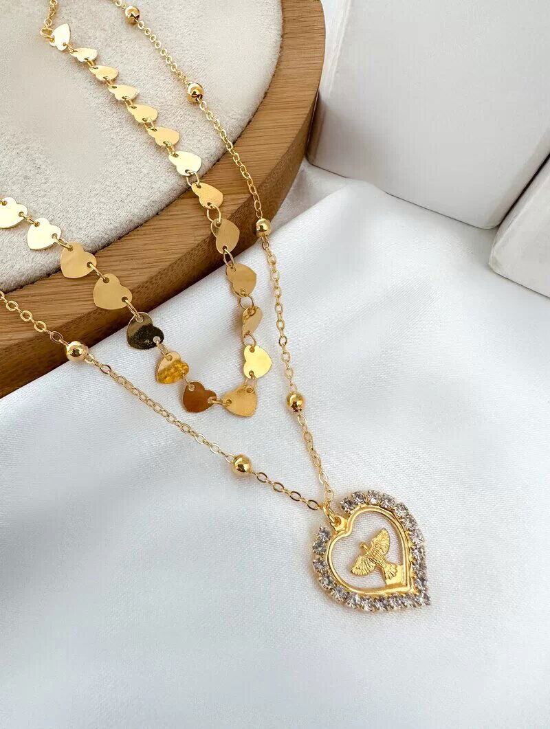 Colar Duplo Folheado a Ouro 18k Chapinhas de Coração com Pingente Cravejado