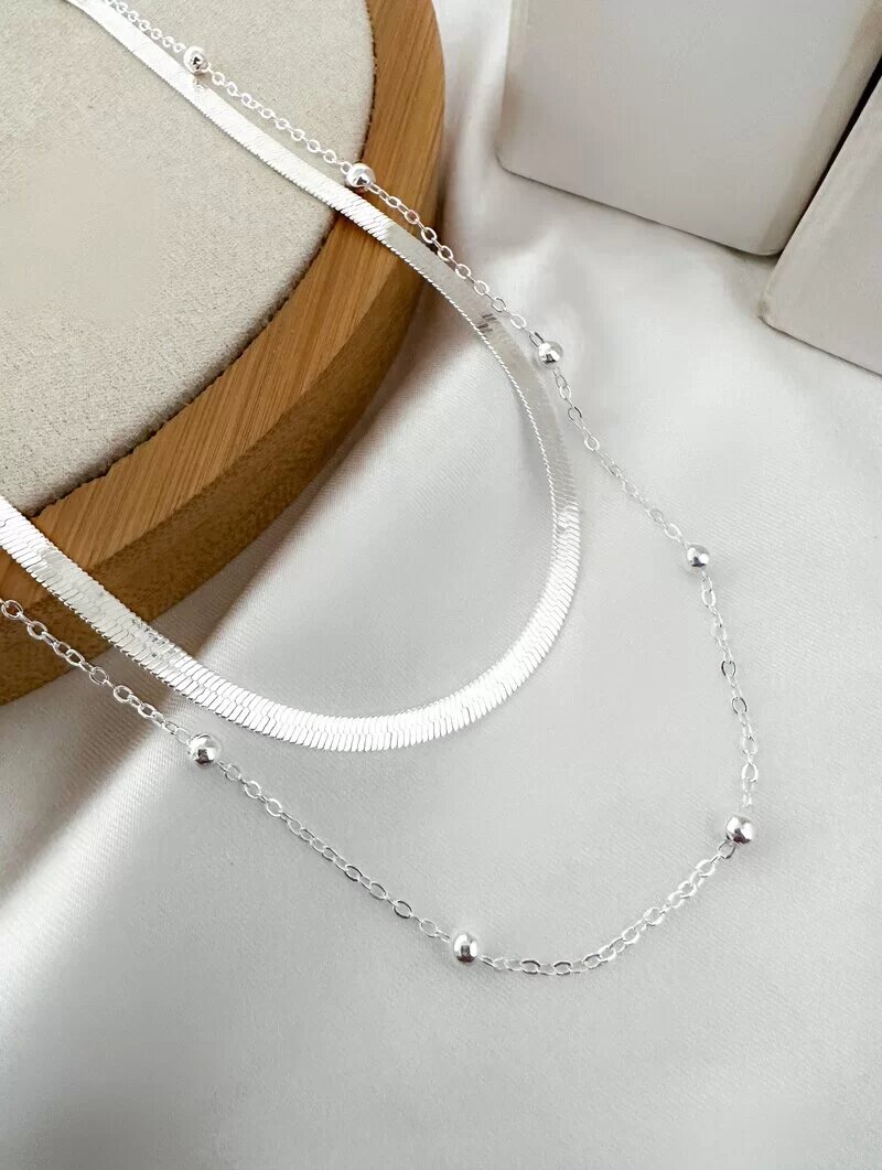 Colar Duplo Folheado a Ouro 18k e Prata 925 Fita Laminada com Esferas