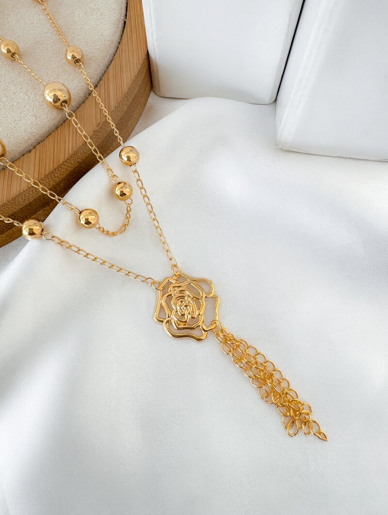 Colar Duplo Folheado a Ouro 18k e Prata Corrente com Esferas e Pingente Flor