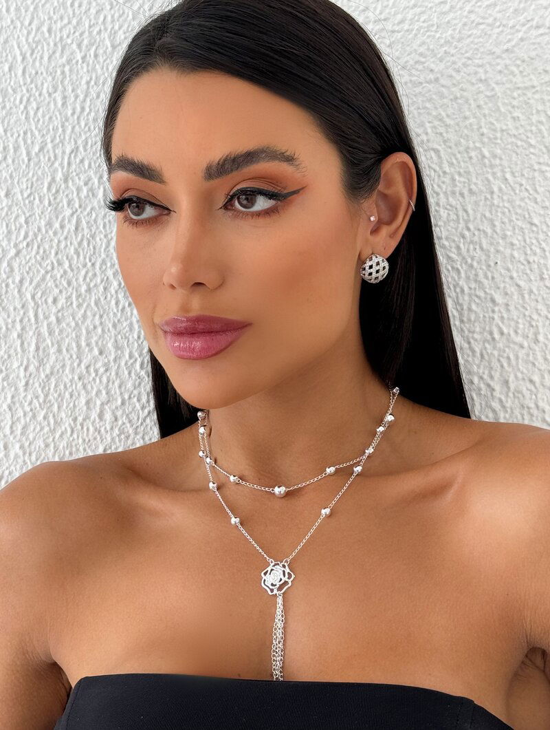 Colar Duplo Folheado a Ouro 18k e Prata Corrente com Esferas e Pingente Flor