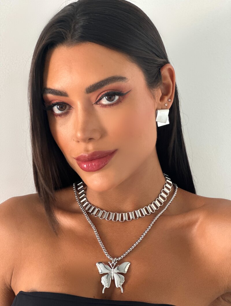 Colar Duplo Folheado a Ouro 18k e Prata Corrente Quadrada com Borboleta
