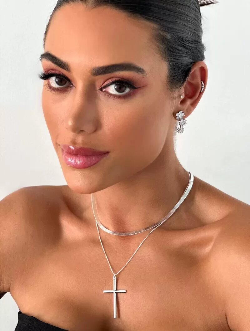 Colar Duplo Folheado a Ouro 18k e Prata Fita Laminada com Crucifixo Liso