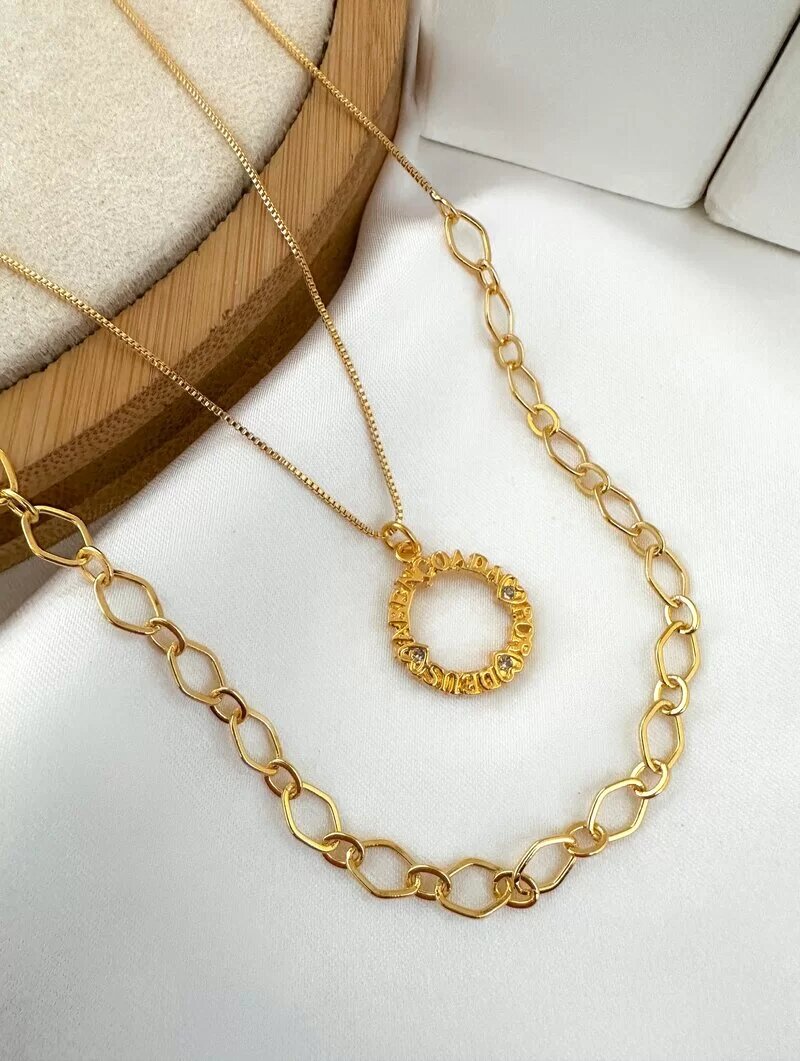 Colar Duplo Folheado a Ouro 18k Elos com Pingente 'ABENÇOADA POR DEUS'
