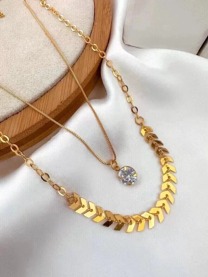 COLAR DUPLO FOLHEADO A OURO 18K ESCAMAS COM PONTO DE LUZ