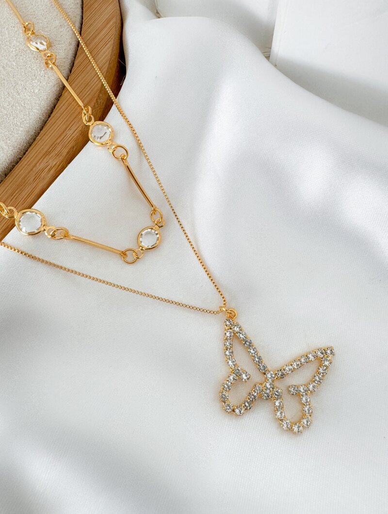 Colar Duplo Folheado a Ouro 18k Zircônias Cristais com Borboleta