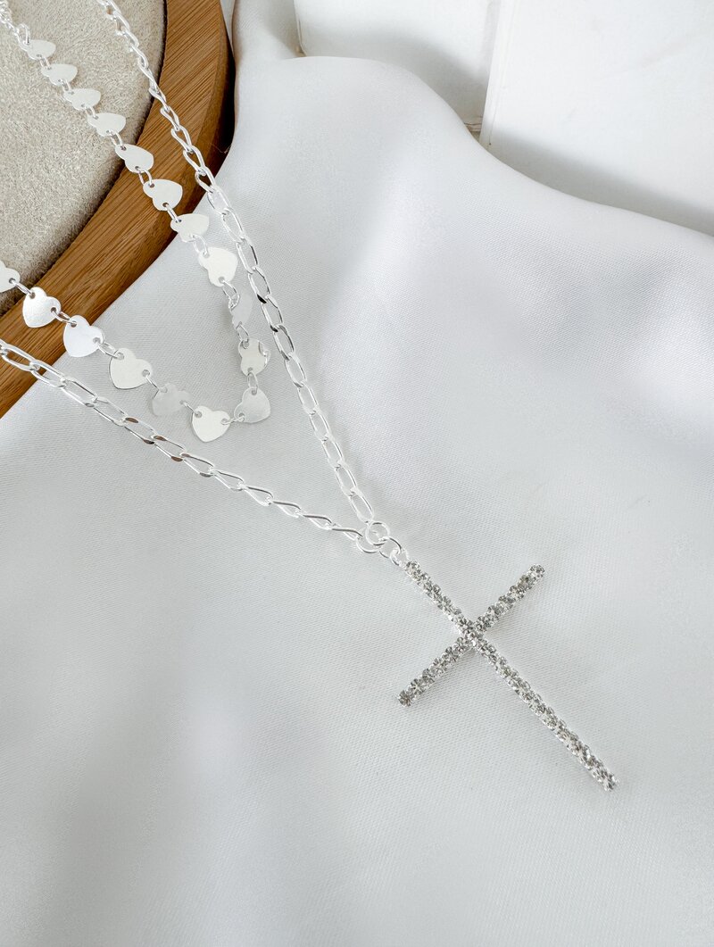 Colar Duplo Folheado a Prata 925 Corações com Crucifixo