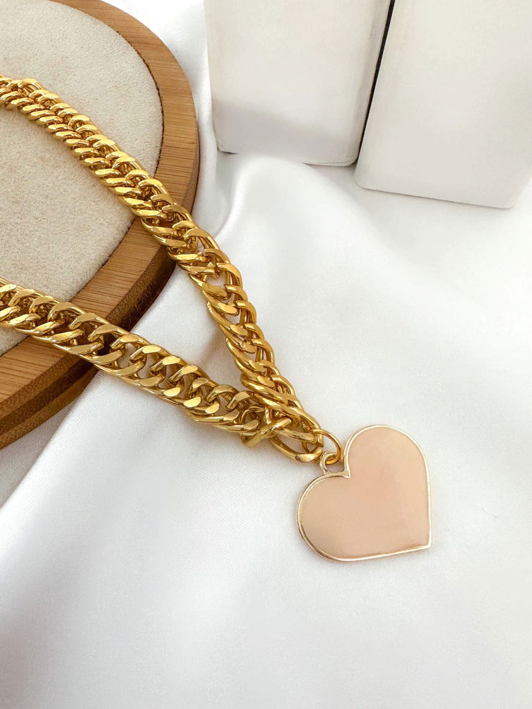 Colar elos folheado a ouro 18k com coração esmaltado.