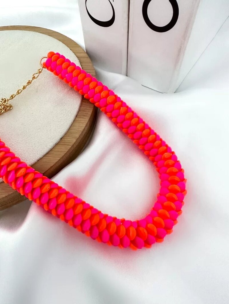 Colar flores neon