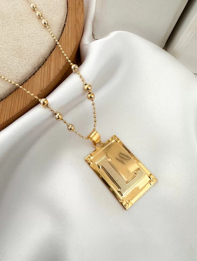 Colar Folheado a Ouro 08k Corrente de Bolinhas com Placa Inicial