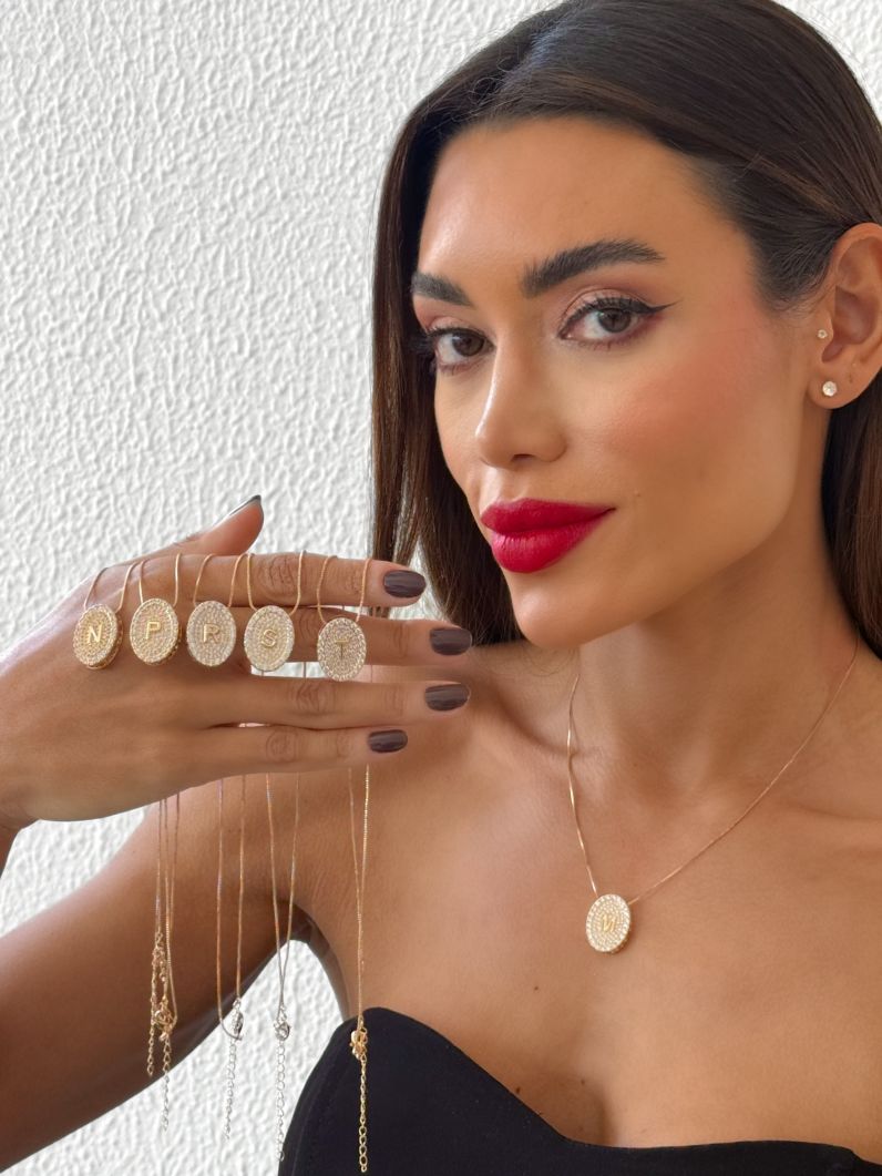 Colar Folheado a Ouro 18 e Prata Mix Banho Inicial Cravejada