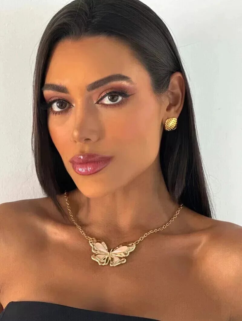 COLAR FOLHEADO A OURO 18K BORBOLETA RESINADA