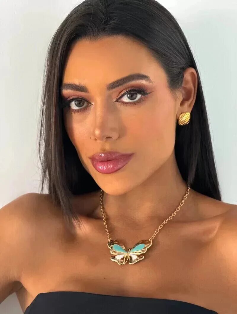 COLAR FOLHEADO A OURO 18K BORBOLETA RESINADA