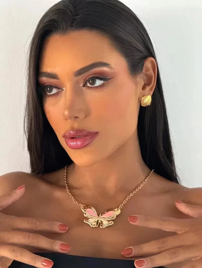 COLAR FOLHEADO A OURO 18K BORBOLETA RESINADA