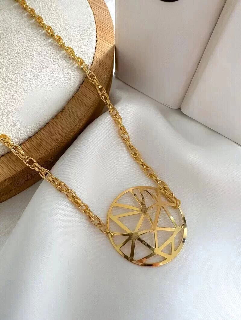 Colar Folheado a Ouro 18k Circulo com Detalhes Vazados