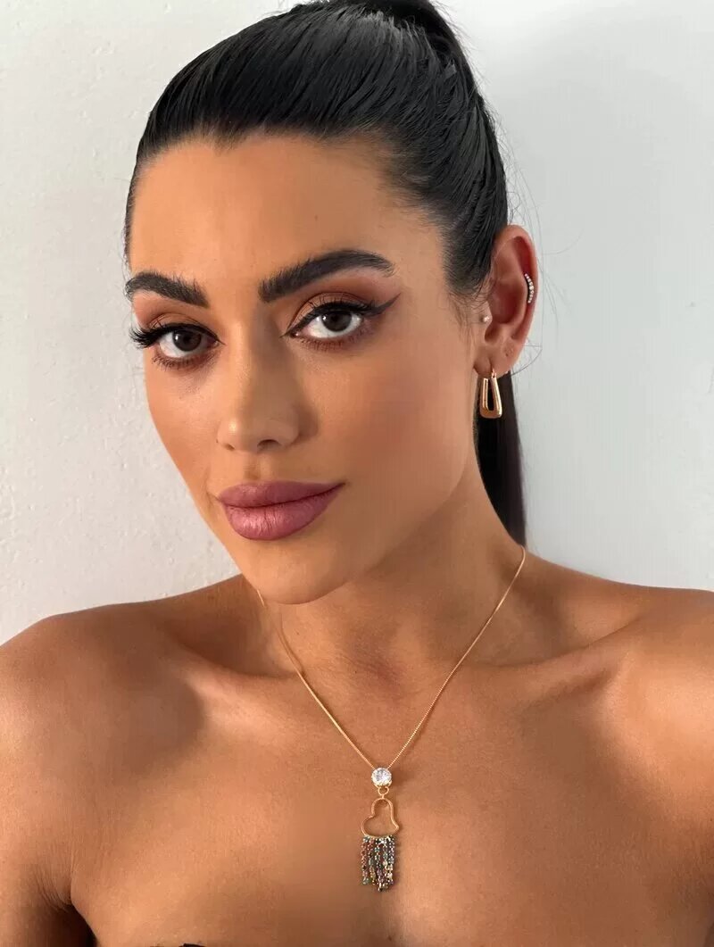 Colar Folheado a Ouro 18k com Ponto de Luz e Coração com Zircônias Coloridas