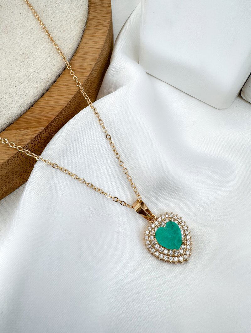 Colar Folheado a Ouro 18k Coração Cravejado com Zircônia Rosa