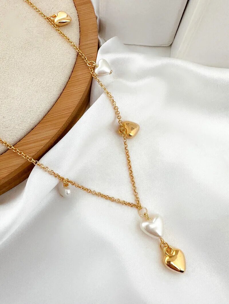 Colar Folheado a Ouro 18k Corações lisos e Perolados