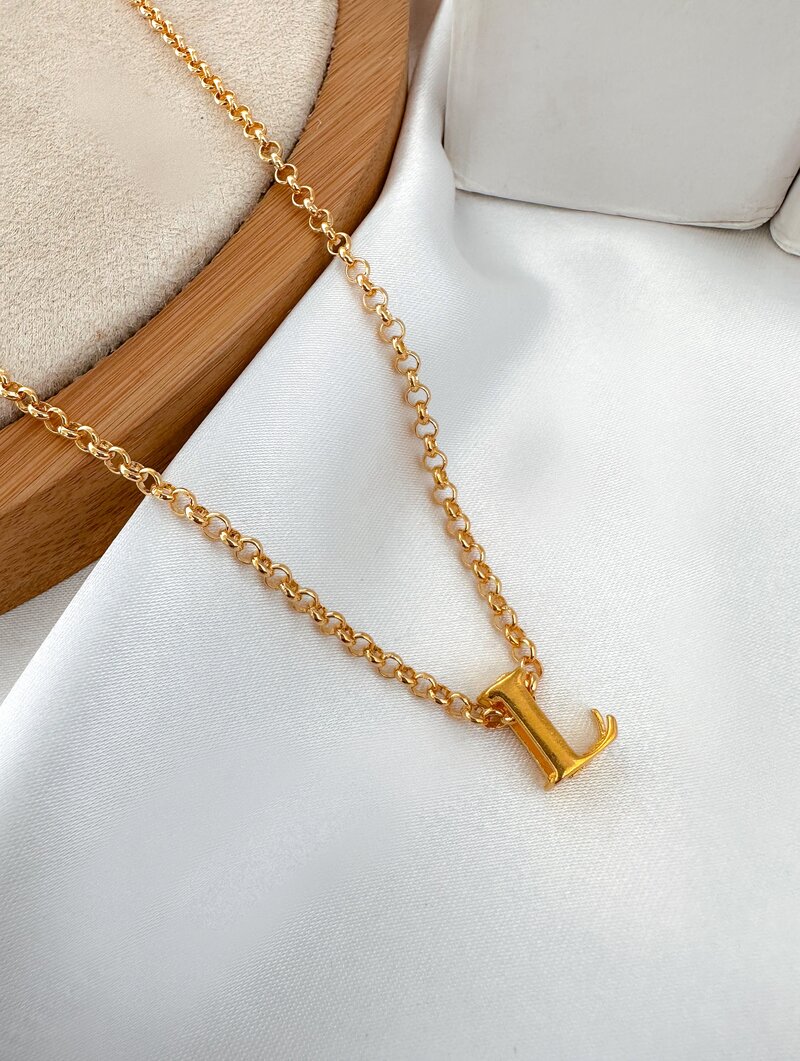 Colar Folheado a Ouro 18k Corrente Elos com Inicial