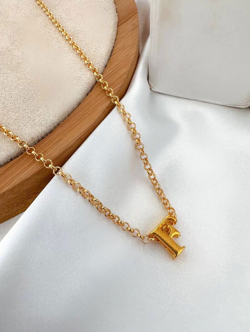 Colar Folheado a Ouro 18k Corrente Elos com Inicial