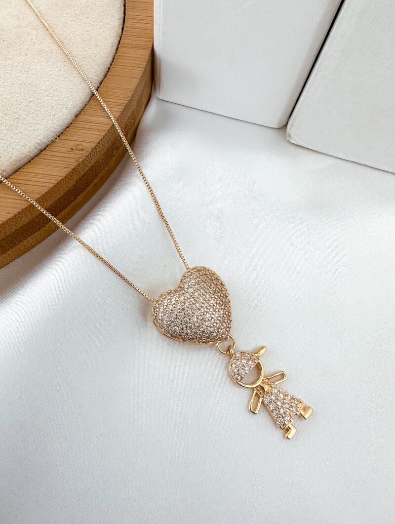 Colar Folheado a Ouro 18K e a Prata Coração Cravejado Pingente Criança