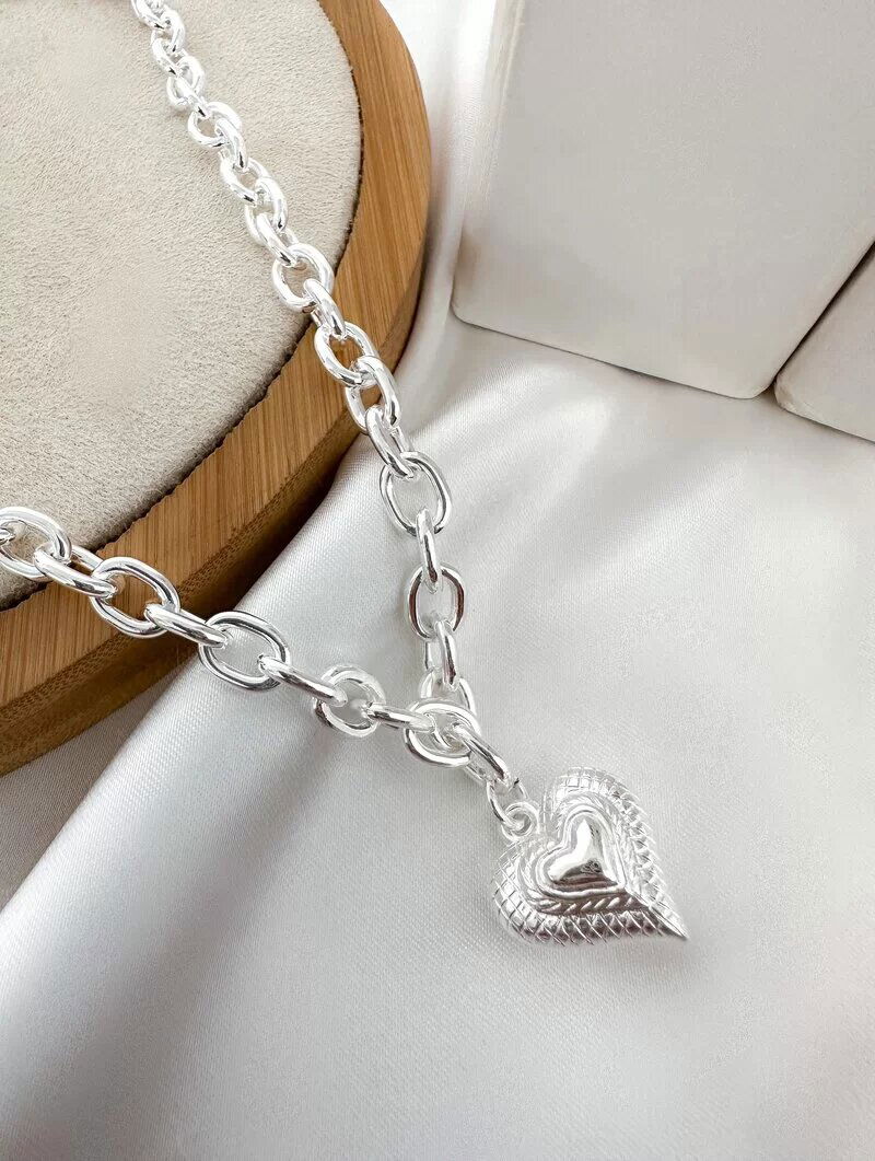 Colar Folheado a ouro 18K e Prata 925 Correntaria com Coração Trabalhado