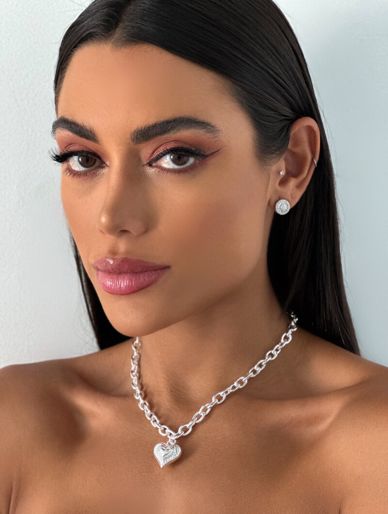 Colar Folheado a ouro 18K e Prata 925 Correntaria com Coração Trabalhado