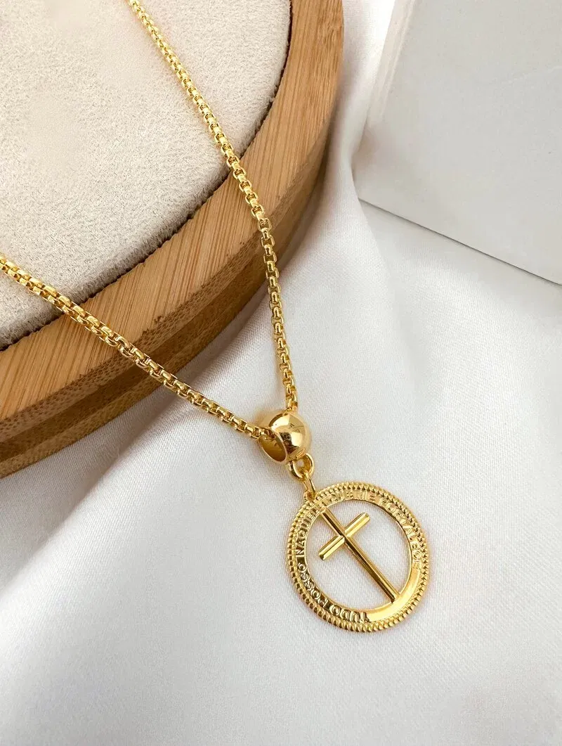 Colar Folheado a Ouro 18k e Prata 925 Corrente com Pingente Crucifixo