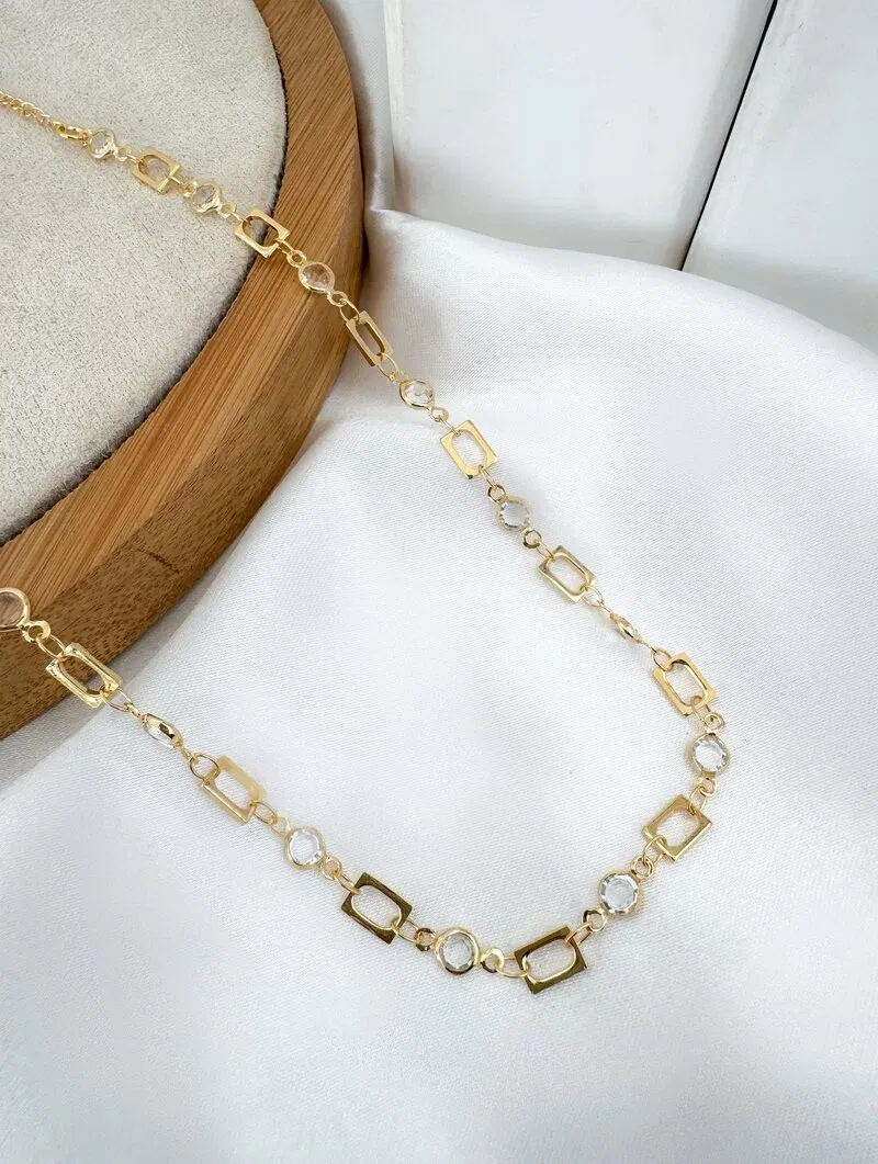 Colar Folheado a Ouro 18k e Prata 925 Cristais com Elos Quadrados