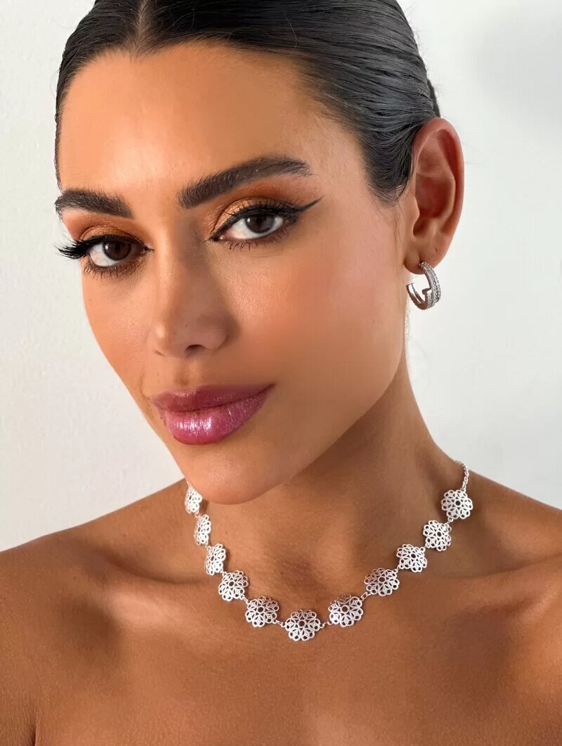 Colar Folheado a Ouro 18k e Prata 925 Flores Vazadas Texturizadas