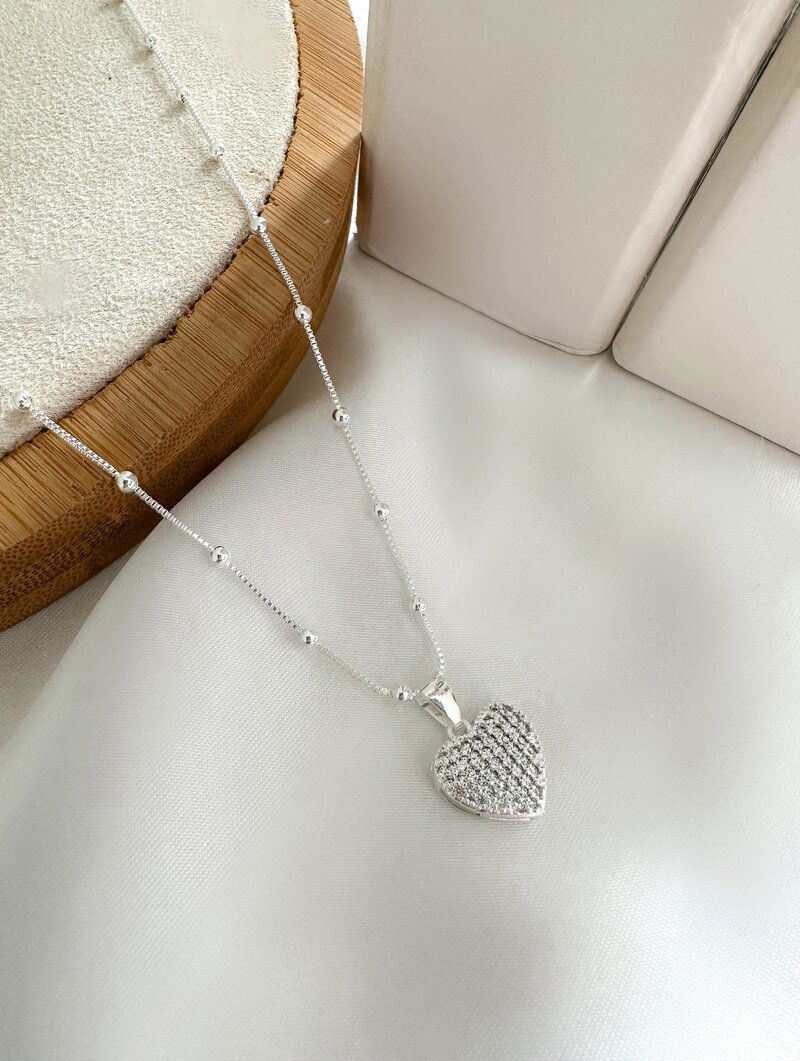 Colar Folheado a Ouro 18k e Prata 925 Pingente Coração Cravejado