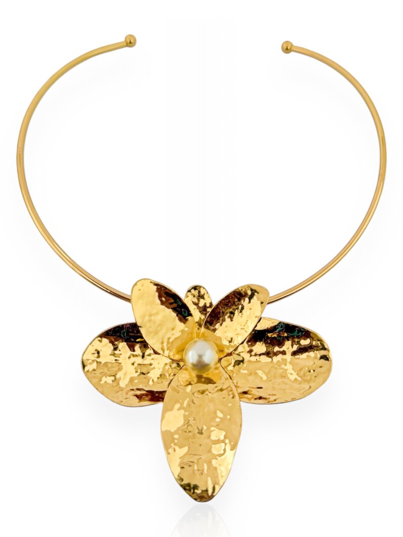 Colar Folheado a Ouro 18k e Prata Aro com Flor e Pérola