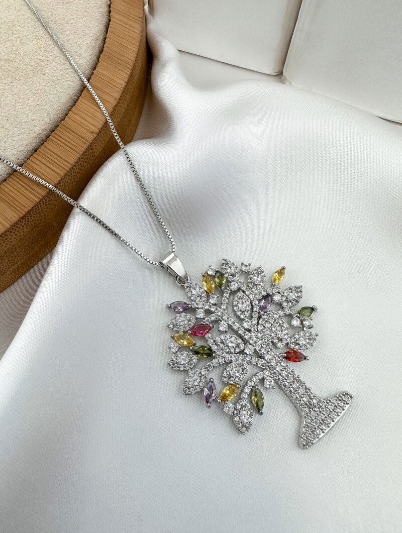 Colar Folheado a Ouro 18k e Prata Árvore Cravejada