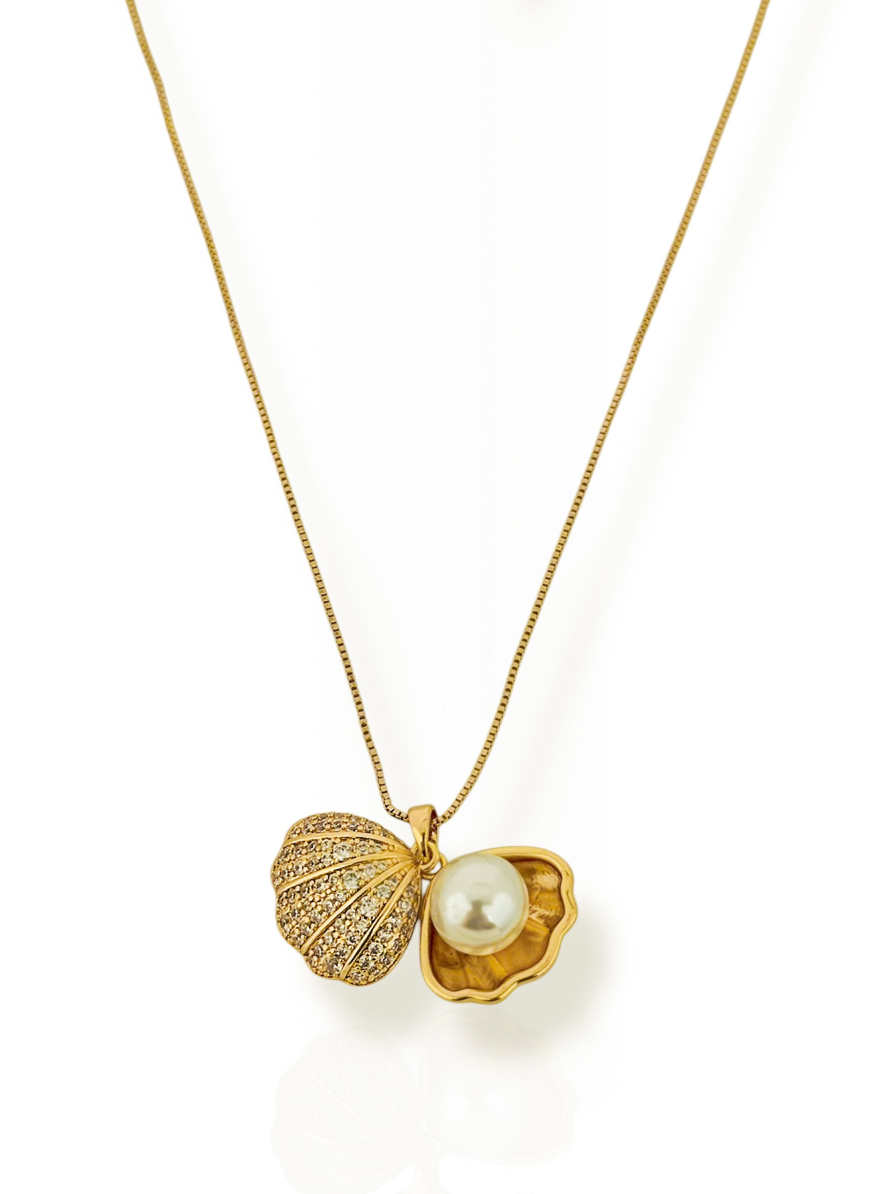 Colar Folheado a ouro 18K e Prata Concha Com Pérola