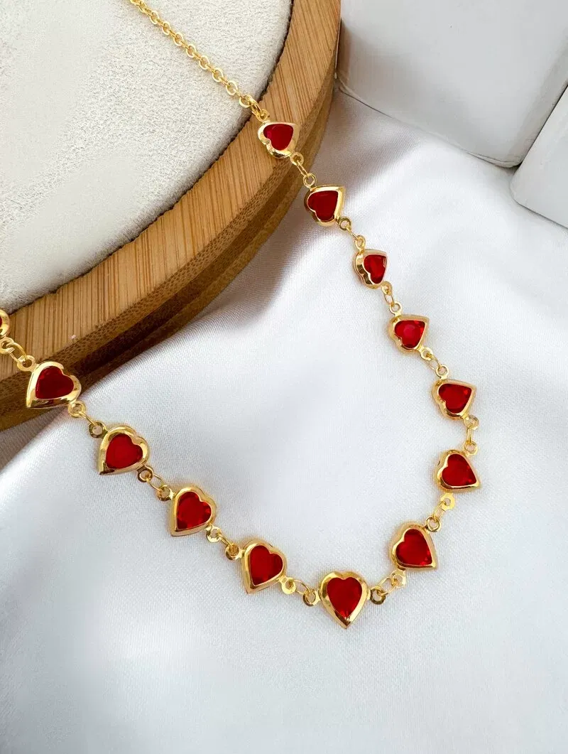 Colar Folheado a Ouro 18k e Prata Corações de Zircônia