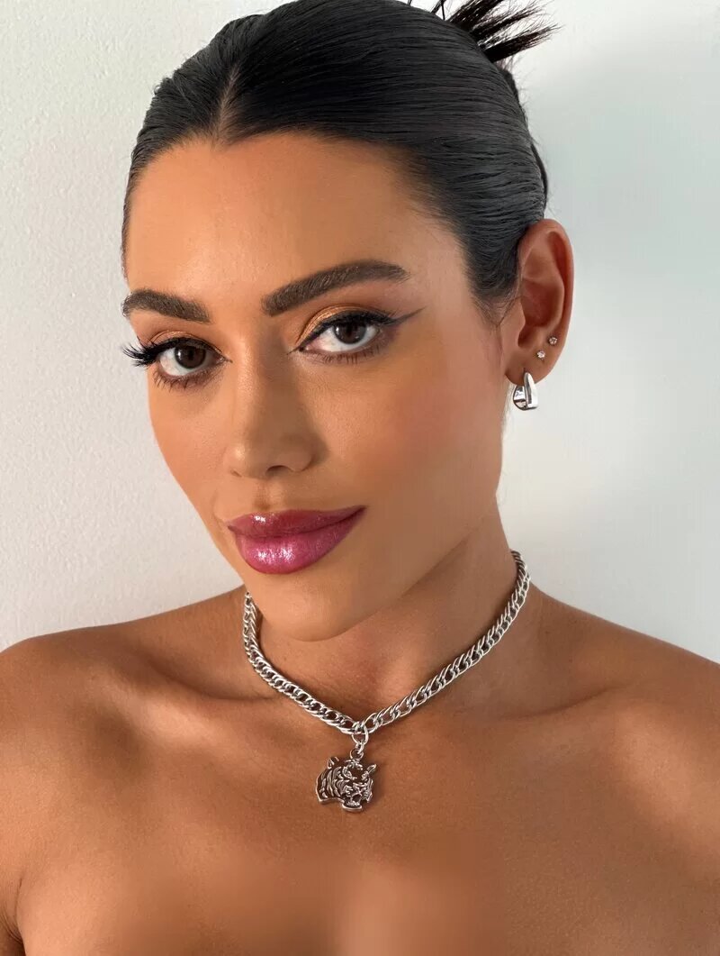 Colar Folheado a Ouro 18k e Prata Correntaria com Pingente Tigre