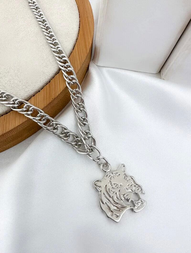 Colar Folheado a Ouro 18k e Prata Correntaria com Pingente Tigre